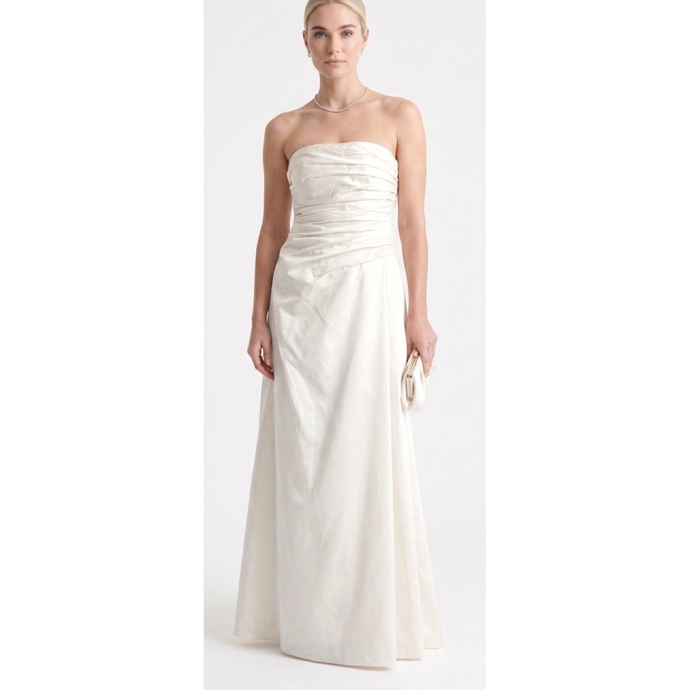 Carmen Marc Valvo Collection Strapless Ruched Taffeta Gown Cream Ivory Size 10‎
